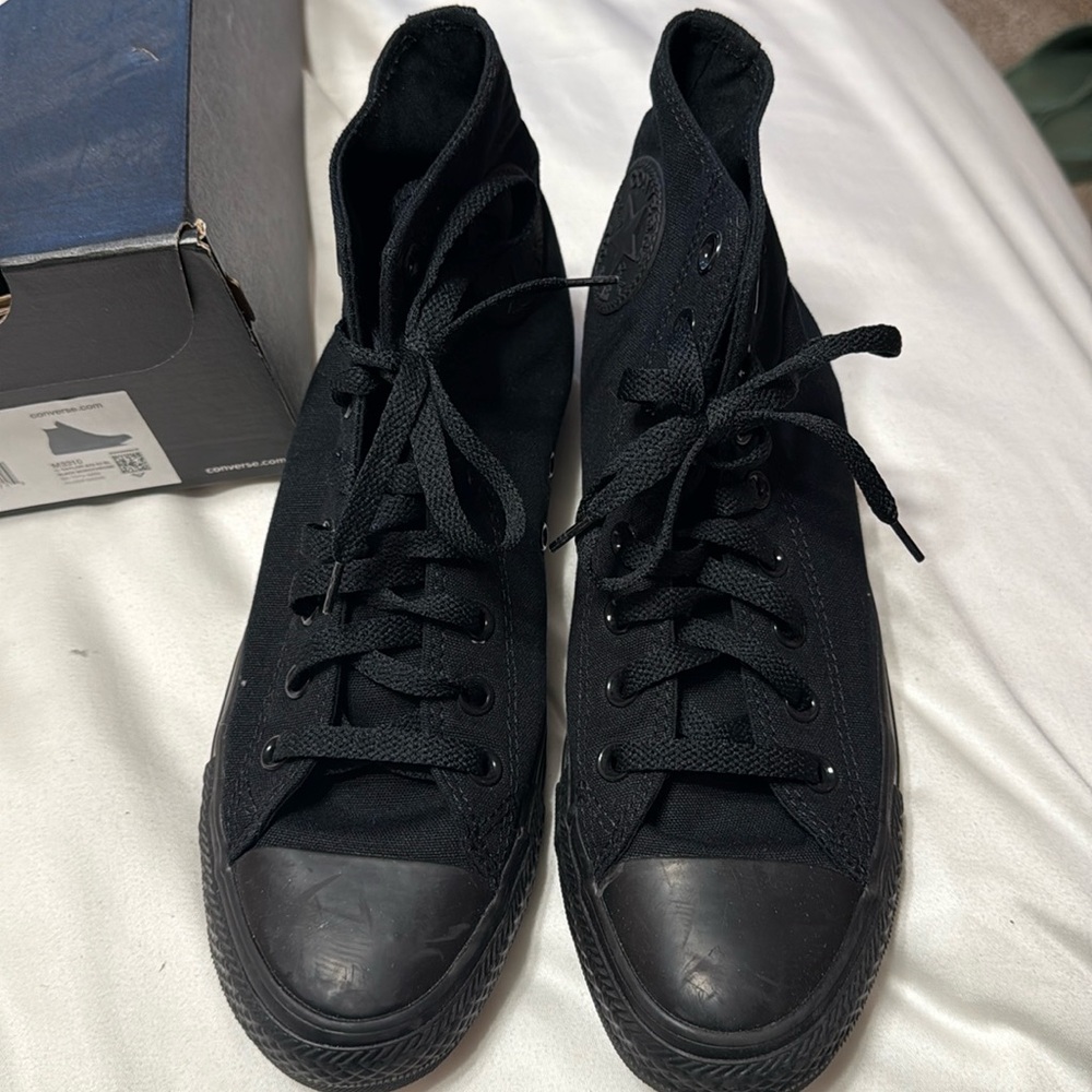 Converse Black High-Top Sneakers unisex